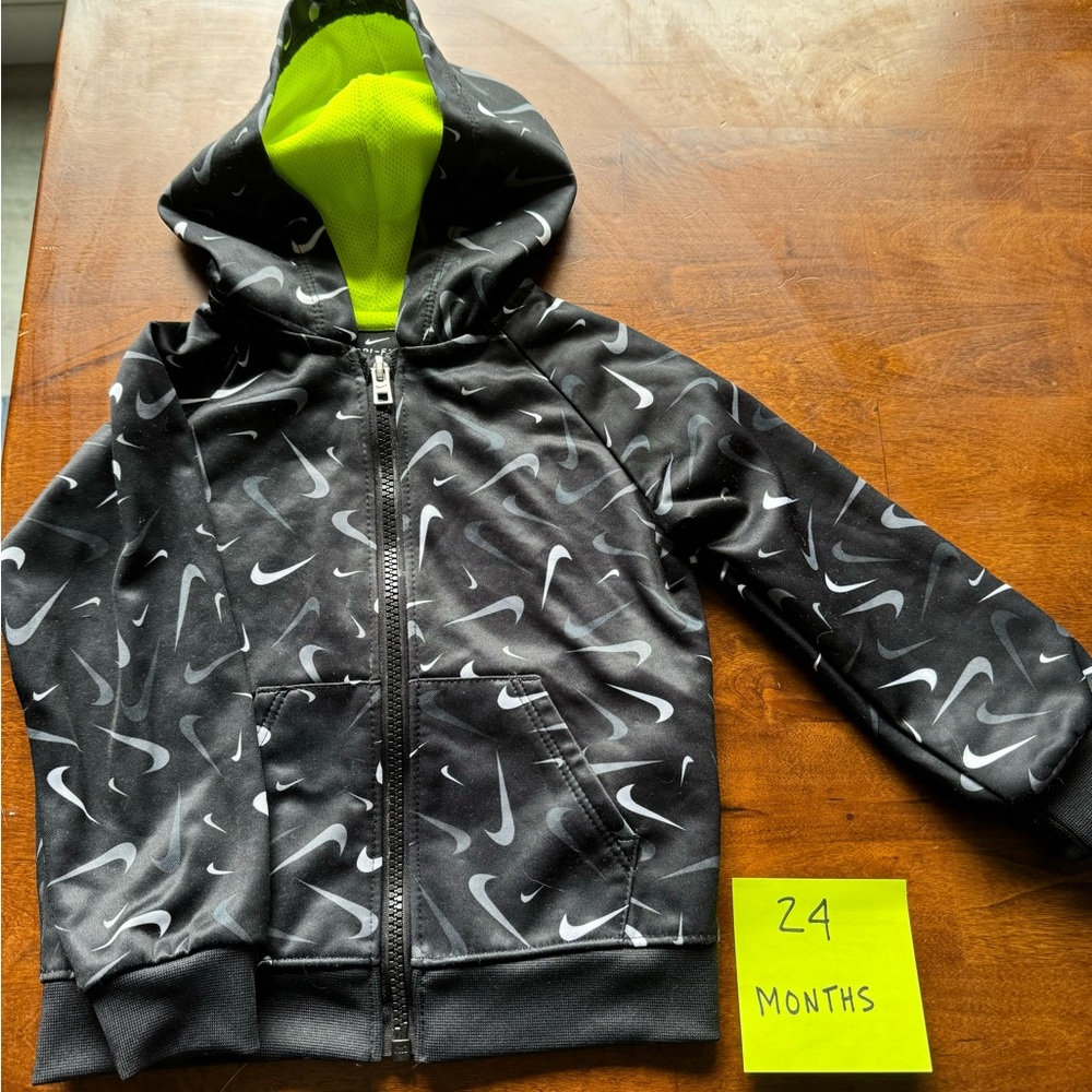 Nike sweatsuit